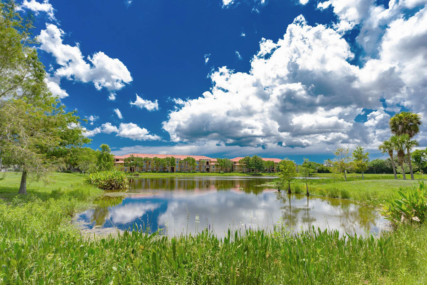 Courtney Park Apartments in Lake Worth, FL
